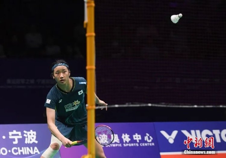 表现出了明 表现出了明