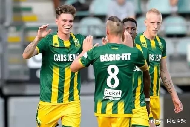 顶级赛事中 顶级赛事中